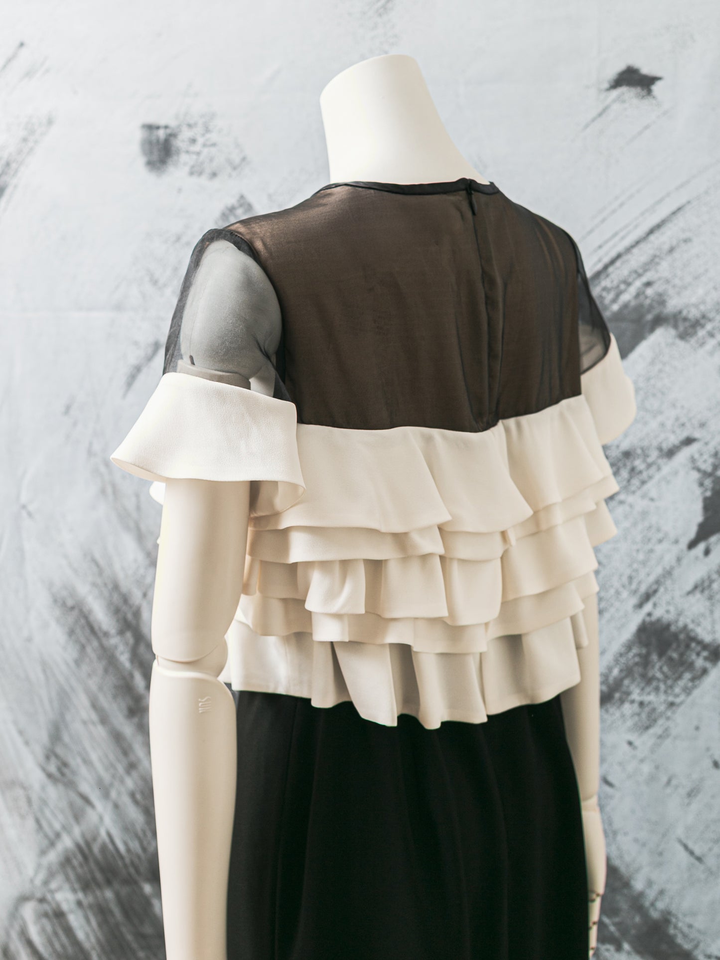 ドレッシーフリルドレス