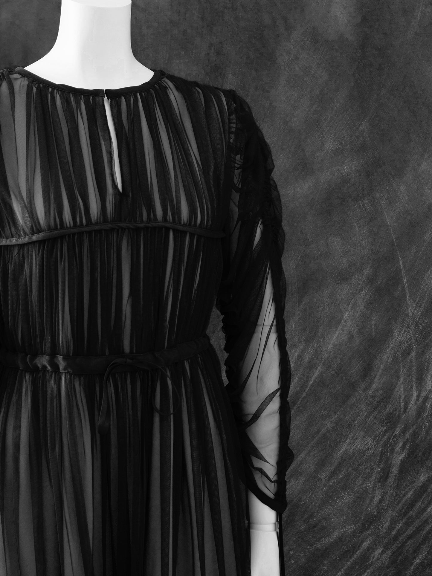 チュールギャザードレス